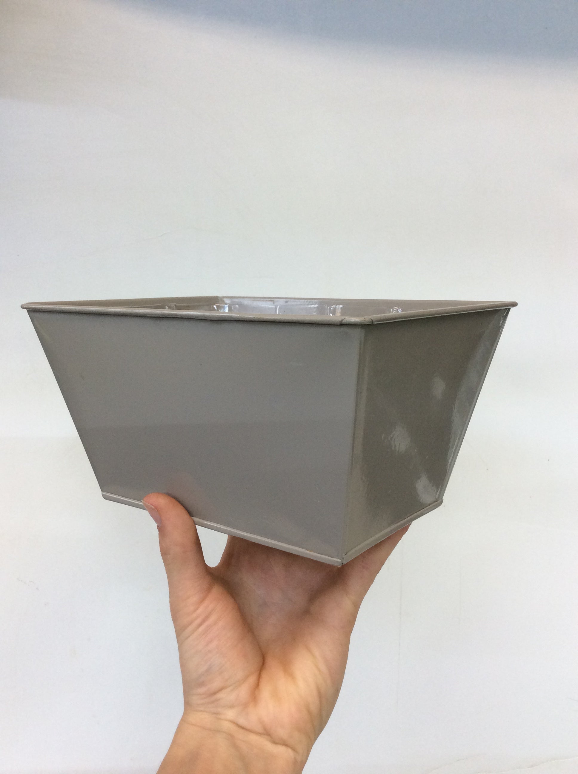 Jardinière rectangulaire Alina en étain, 19 cm - 14 cm