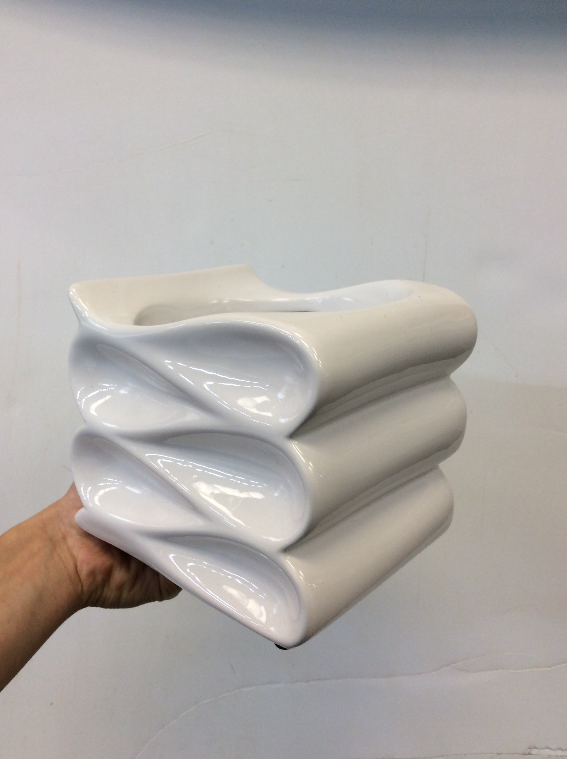 Céramique Escher blanche 5"