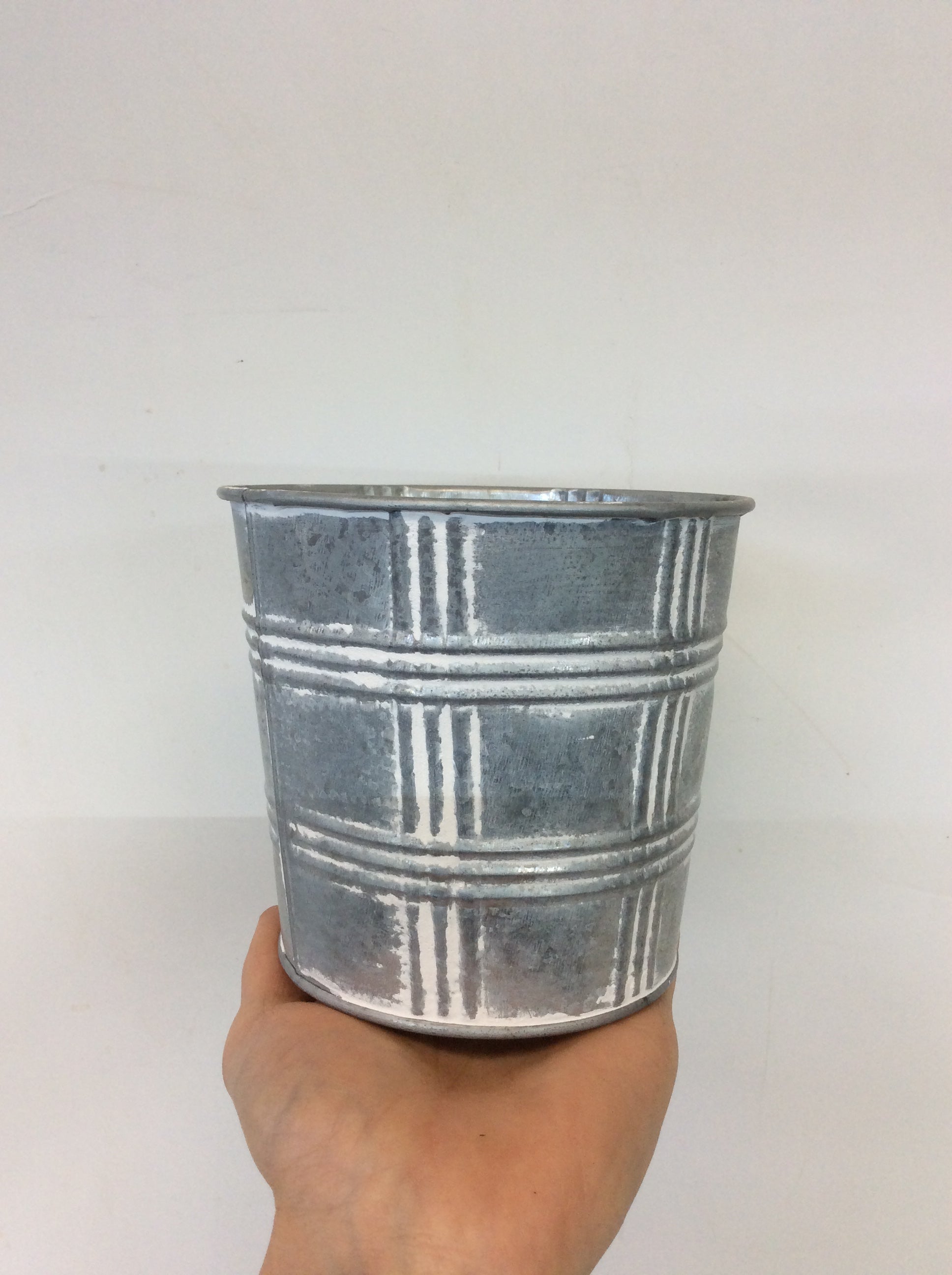 Gray Hercules Tin Pot