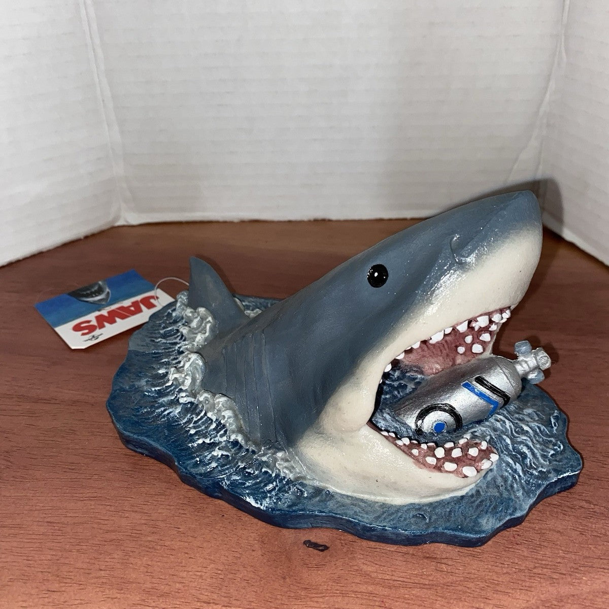 Universal Jaws Ornament with Air Tank